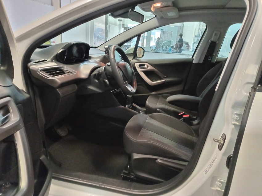 peugeot 208 1.6 griffe 16v flex 4p automatico 2019 peugeot 208 1.6 griffe 16v flex 4p automatico 2019