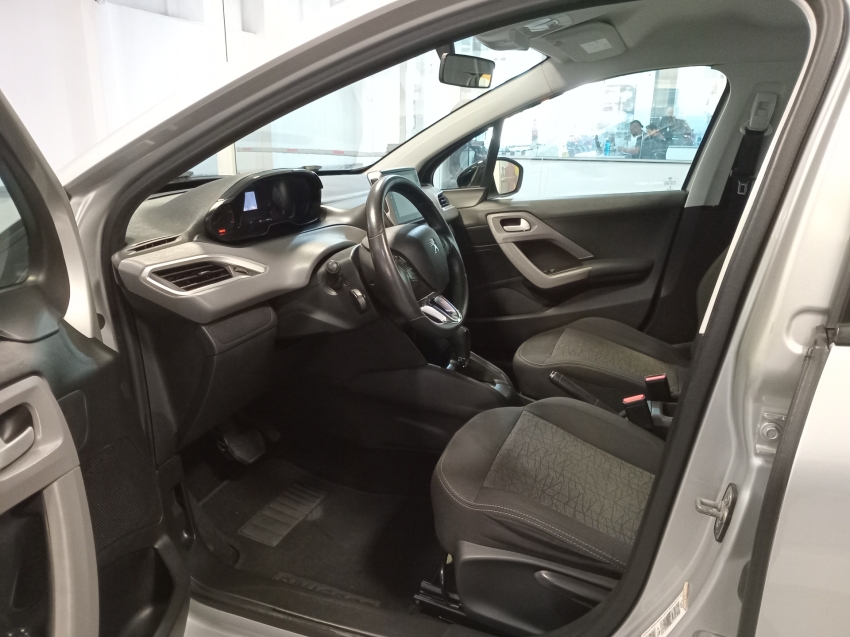 peugeot 208 1.6 inconcert 16v flex 4p automatico 20196
