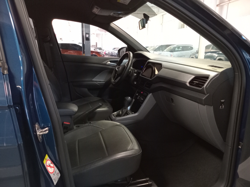volkswagen t-cross 1.0 200 tsi total flex the town automatico 4p 20247