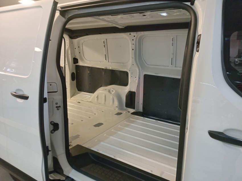 peugeot expert 1.5 bluehdi diesel cargo manual 4p 202313