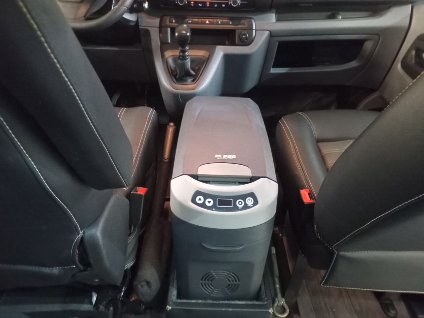 peugeot expert 1.5 bluehdi diesel vitre manual 4p 202313