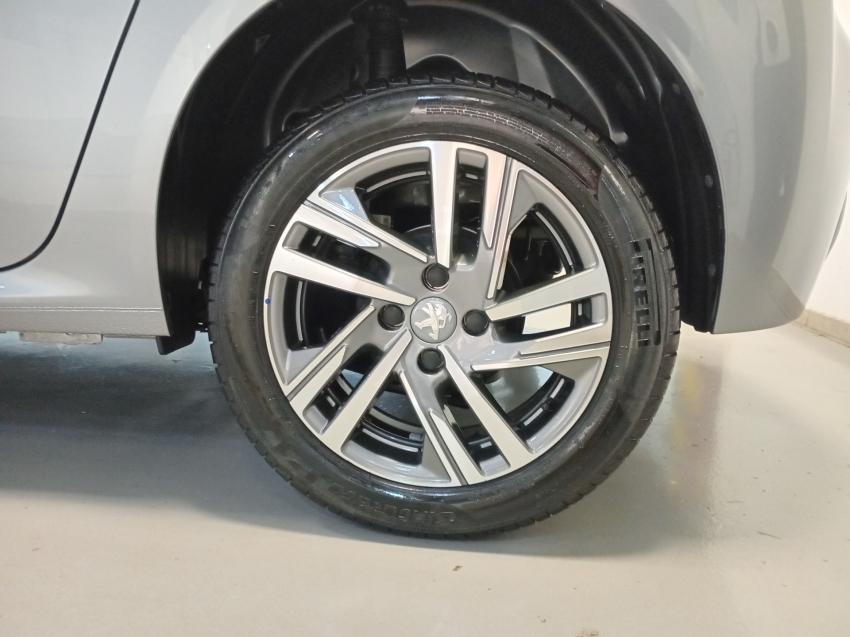 peugeot 208 1.6 16v flex allure at6 4p automatico 202315