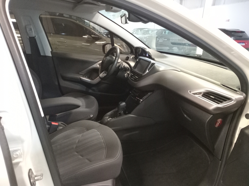 peugeot 208 1.6 griffe 16v flex 4p automatico 20177
