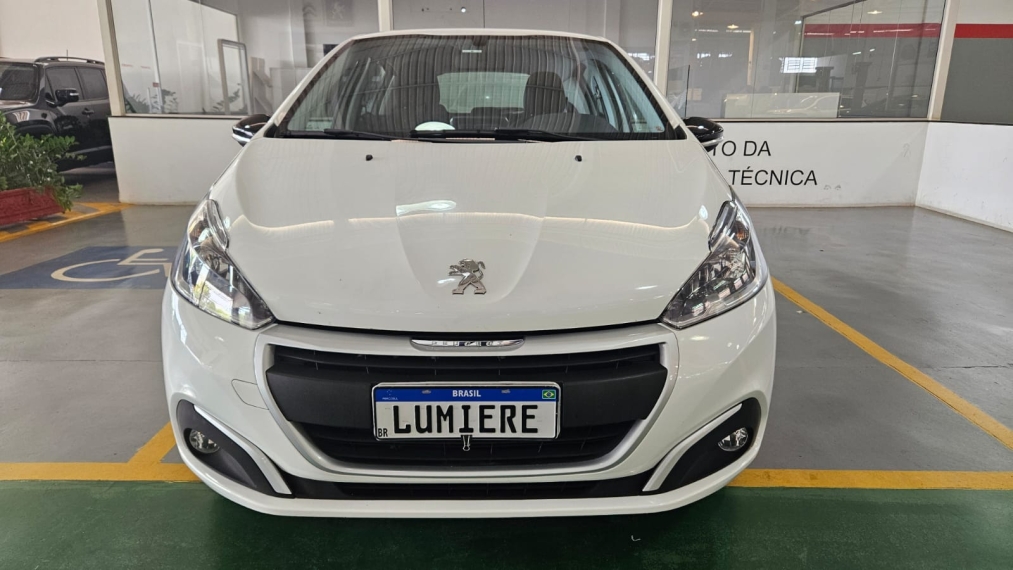 peugeot 208 1.6 inconcert 16v flex 4p automatico 2019 peugeot 208 1.6 inconcert 16v flex 4p automatico 2019