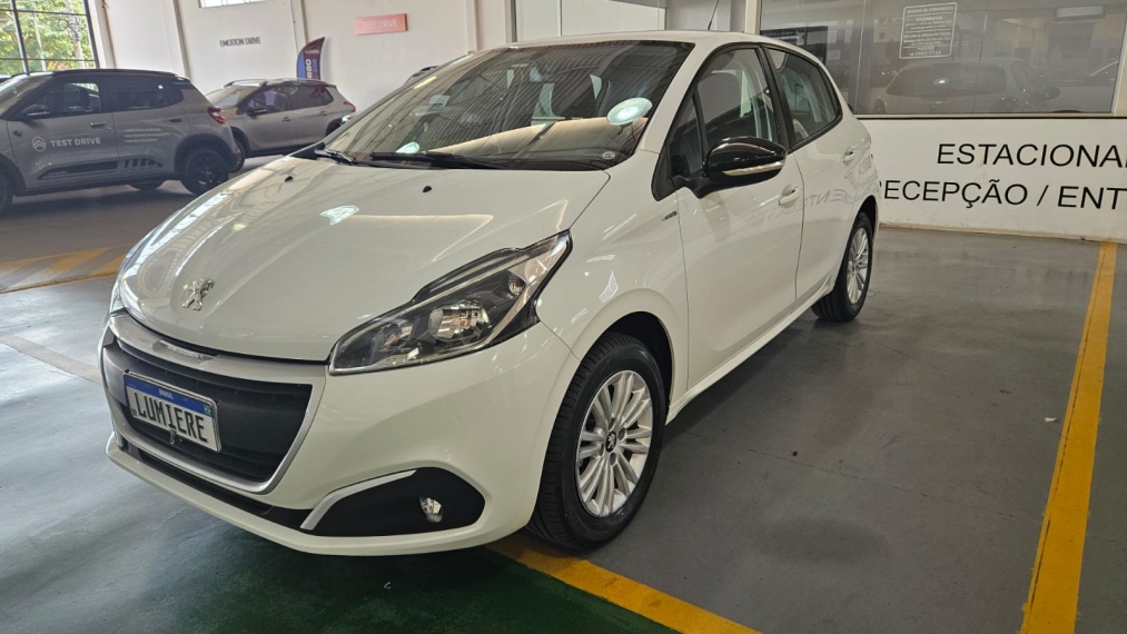 peugeot 208 1.6 inconcert 16v flex 4p automatico 2019 peugeot 208 1.6 inconcert 16v flex 4p automatico 2019