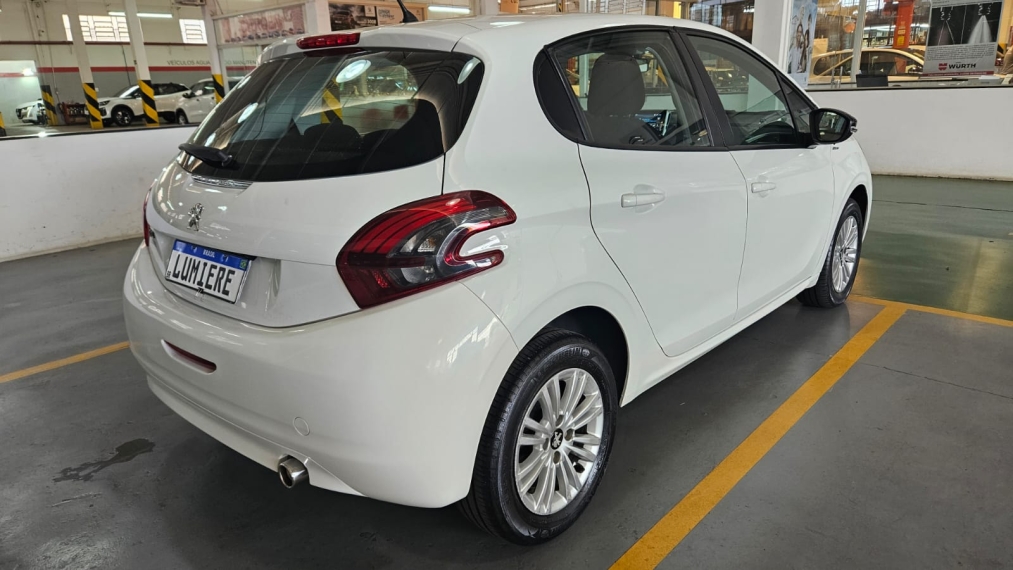 peugeot 208 1.6 inconcert 16v flex 4p automatico 2019 peugeot 208 1.6 inconcert 16v flex 4p automatico 2019