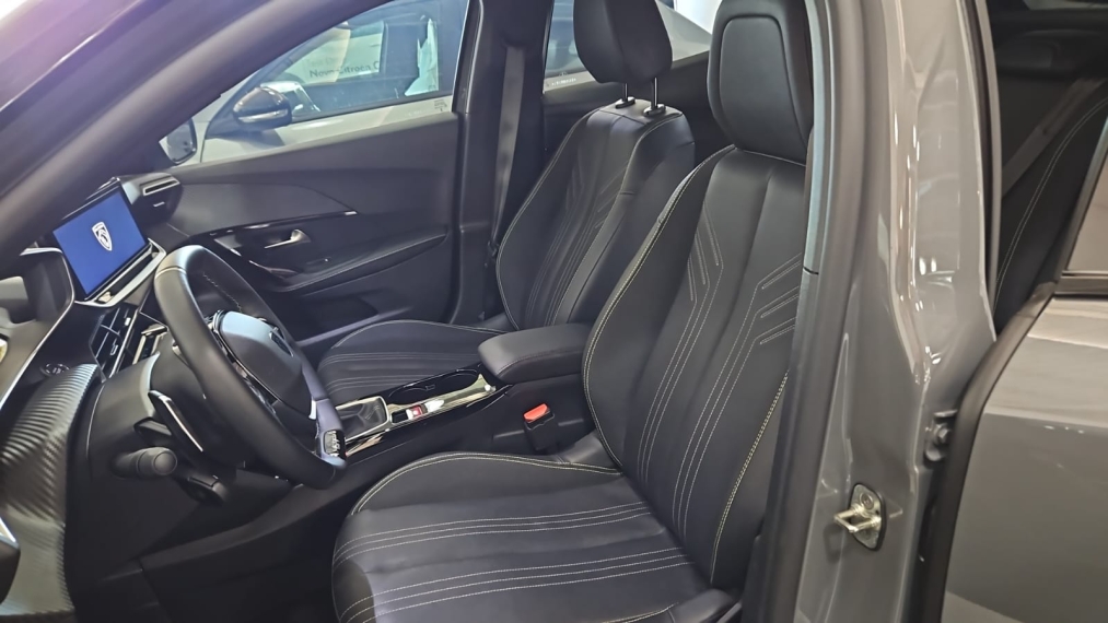 peugeot 2008 1.0 turbo 200 flex gt cvt 4p automatico 2025