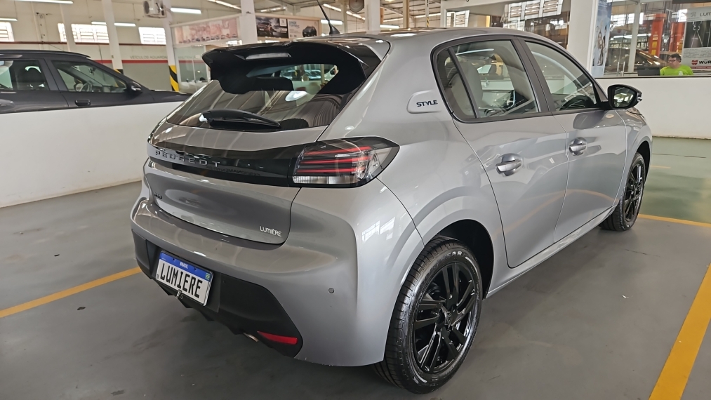 peugeot 208 style