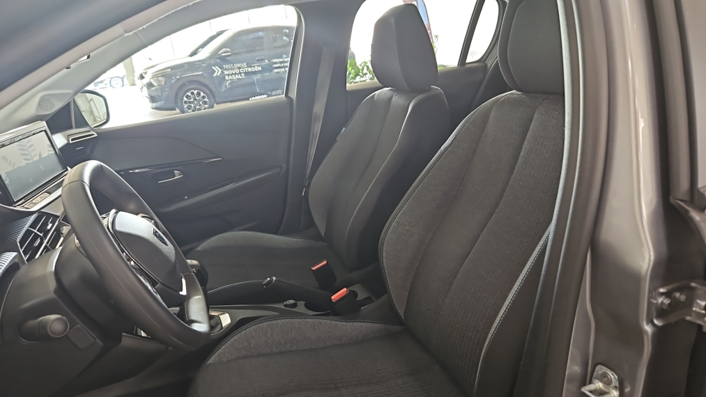 peugeot 208 style