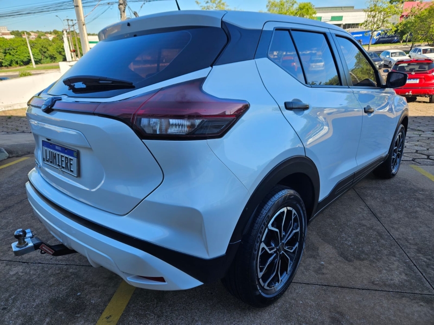 nissan kicks active2