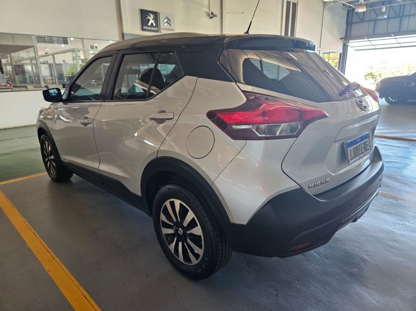 nissan kicks 1.6 16v flexstart s direct 4p xtronic flex automatico 20203