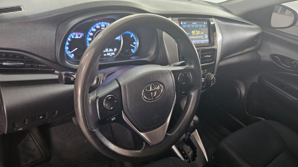 toyota yaris 1.5 16v flex sedan xl live multidrive 4p automatico 20218