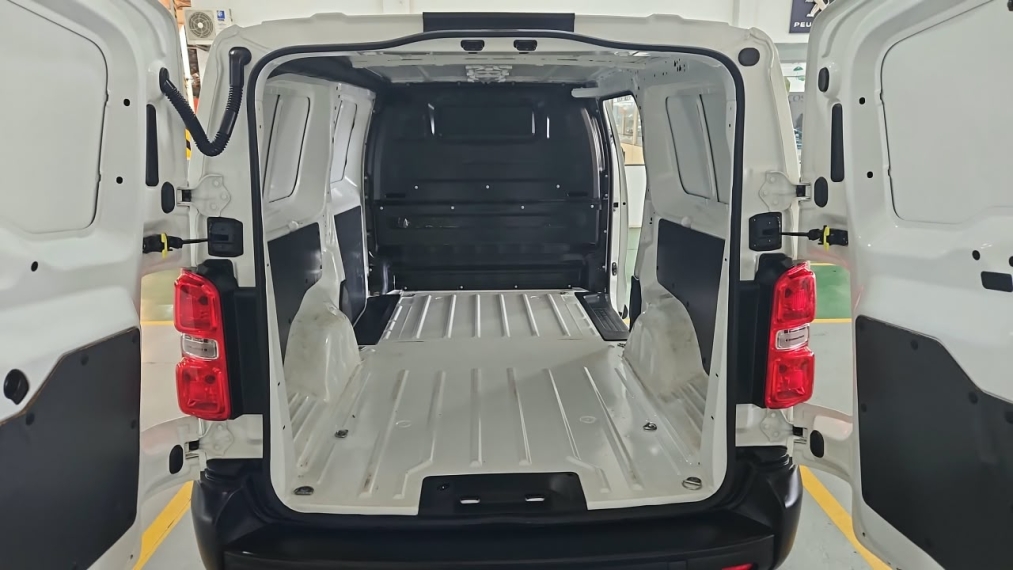 peugeot expert 1.5 bluehdi diesel cargo manual 4p 20246