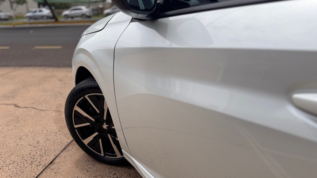 208 style 24/24 t2005