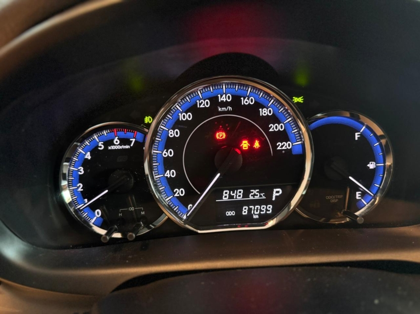 toyota / yaris xl 1.3 flex 16v 5p aut.12