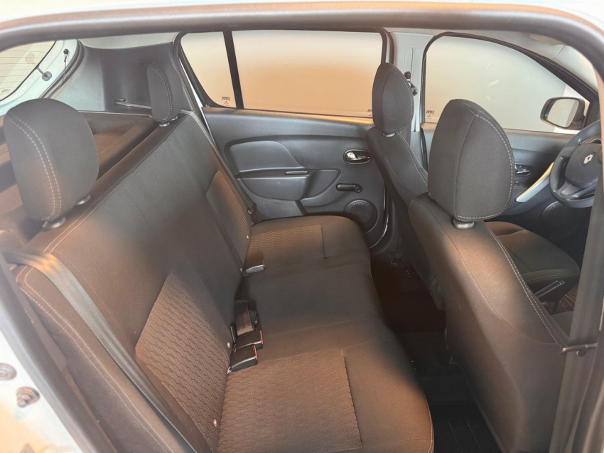 sandero expression 1.0  manual8