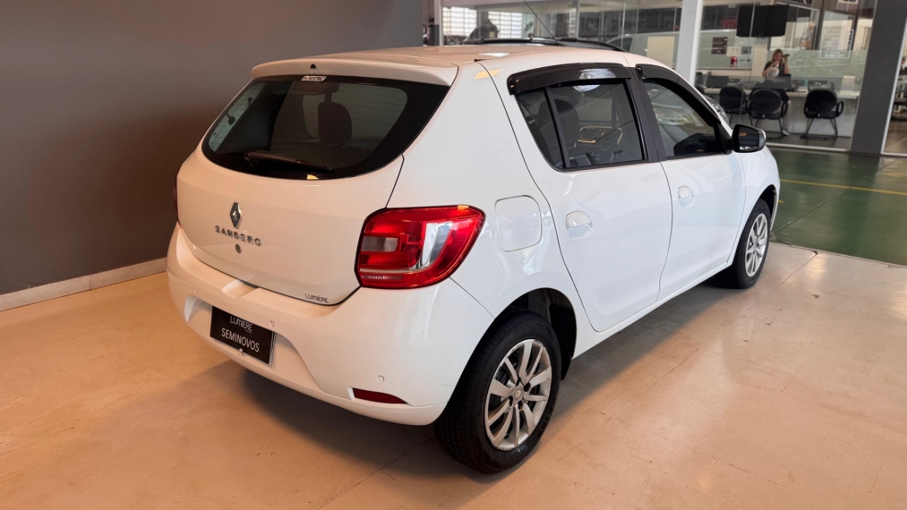 sandero expression 1.0  manual4