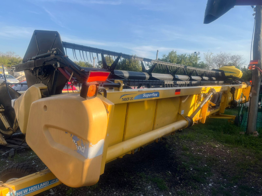 new holland colheitadeira cr 9060 cr-9060 / 35p diesel automatico 2013