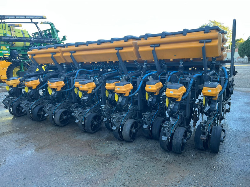 valtra plantadeira hitech bp 1307 - bp1307 diesel automatico 2017