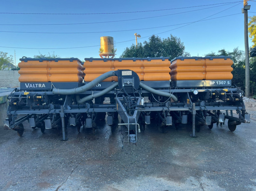 valtra plantadeira hitech bp 1307 - bp1307 diesel automatico 2017 valtra plantadeira hitech bp 1307 - bp1307 diesel automatico 2017
