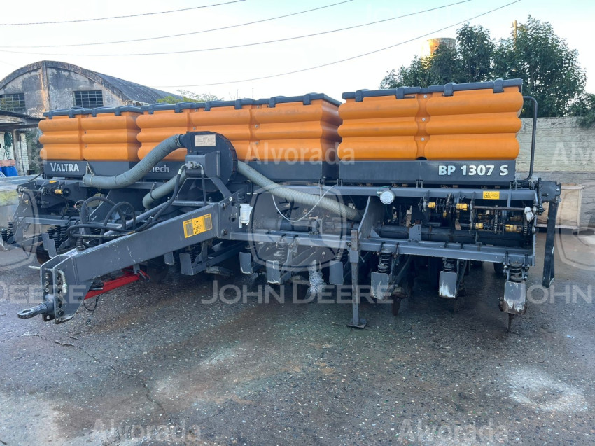 valtra plantadeira hitech bp 1307 - bp1307 diesel automatico 20175