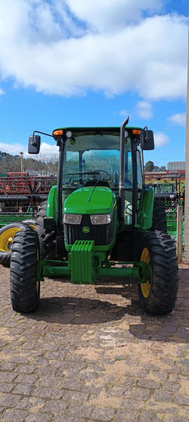 john deere trator 5060e  diesel automatico 20192 john deere trator 5060e  diesel automatico 20192