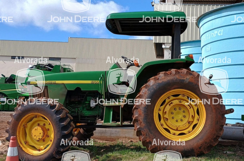 john deere trator 5700 diesel automatico 2006