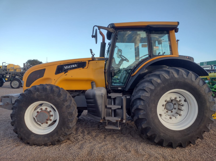 valtra trator bh 210 diesel automatico 2013 valtra trator bh 210 diesel automatico 2013