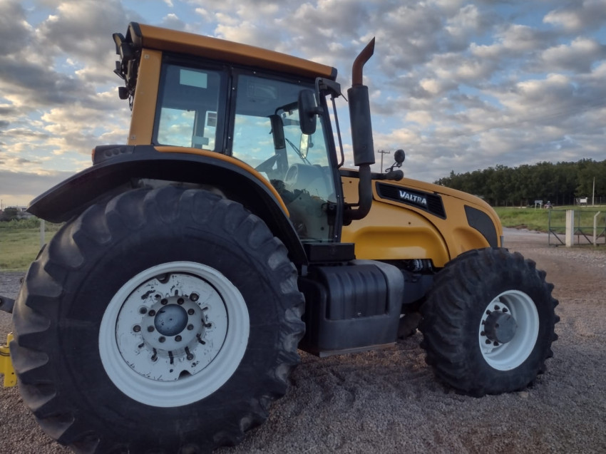 valtra trator bh 210 diesel automatico 20132 valtra trator bh 210 diesel automatico 20132