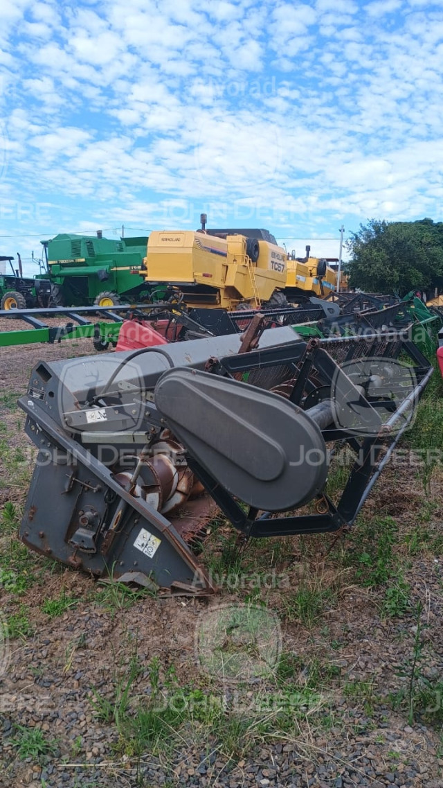massey ferguson - plataforma de corte mod. 550 r ano 2013