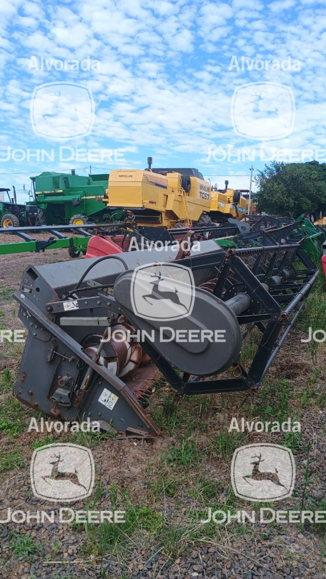 massey ferguson plataforma de corte 550r diesel automatico 2013