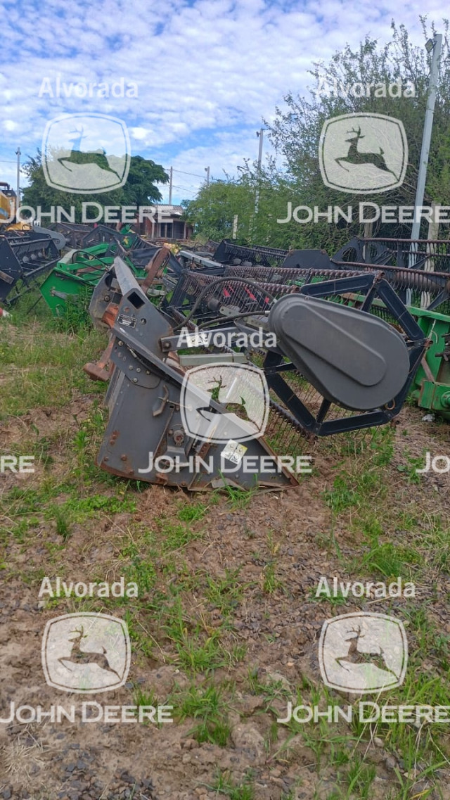 massey ferguson plataforma de corte 550r diesel automatico 20131