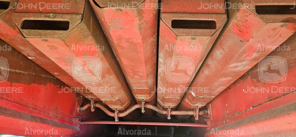 massey ferguson - colheitadeira mod. 5650 / plataforma de corte 480 ano 19934