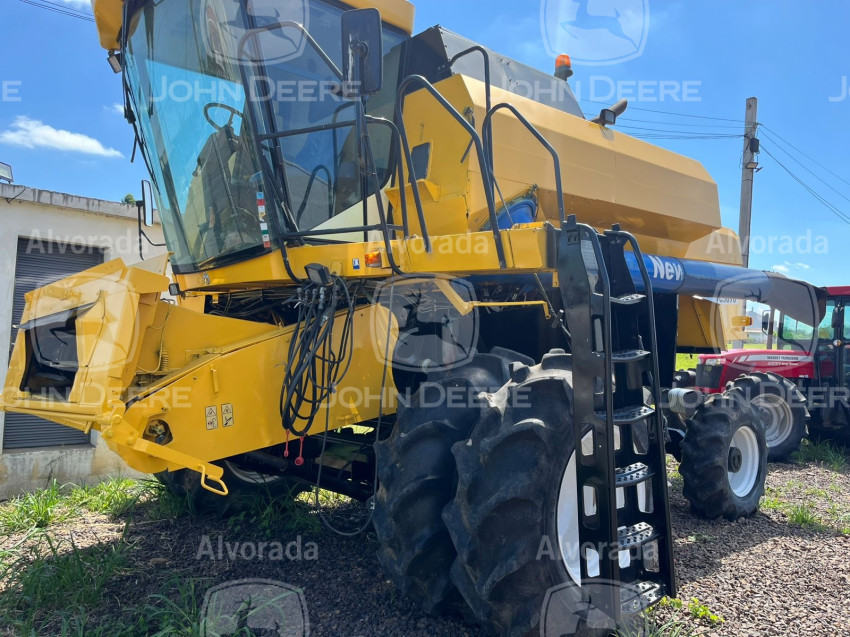 new holland - colhietadeira mod. tc 5070 / plataforma de corte 17 pes rigida ano 20083
