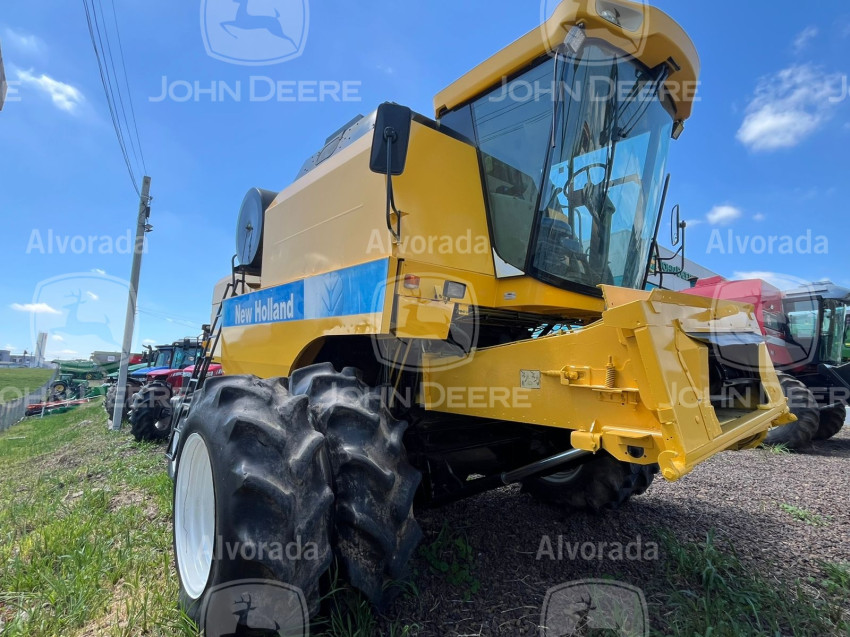 new holland - colhietadeira mod. tc 5070 / plataforma de corte 17 pes rigida ano 20082