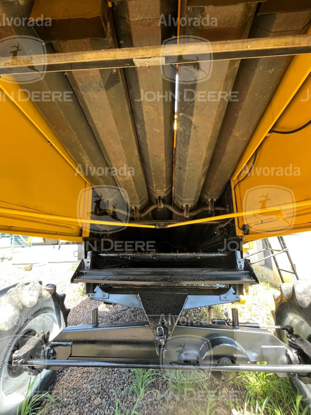new holland - colhietadeira mod. tc 5070 / plataforma de corte 17 pes rigida ano 20088