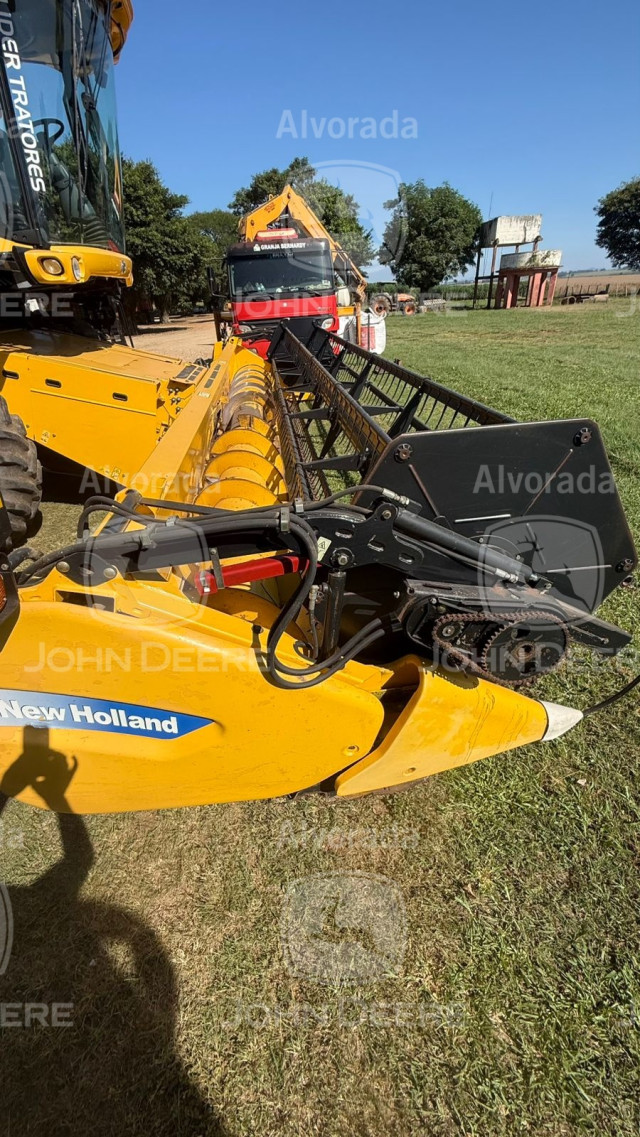 chs_00026 - colheitadeira mod. cr6080 / plataforma de corte 25 pes flex ano 20123