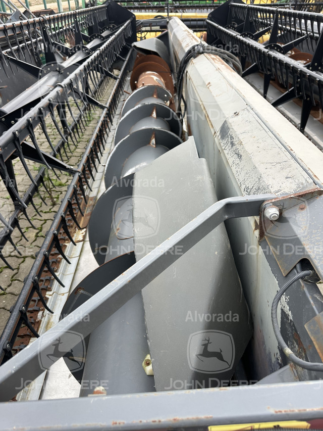 pel_00027 - colheitadeira 6690 plataforma 610 rigida 760 flexivel ano 20156