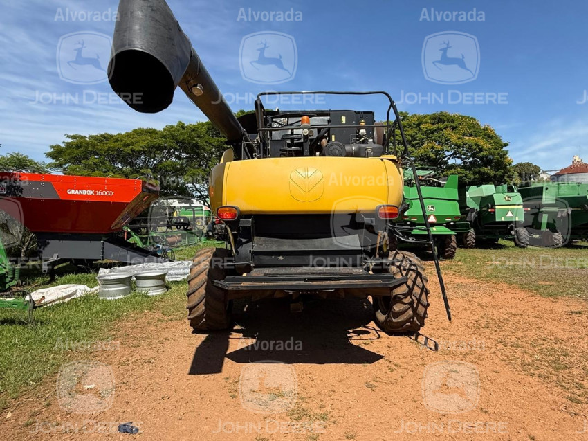 SBO_00020 - Colheitadeira CR 9060 / Plataforma 30 pés - Ano 20142