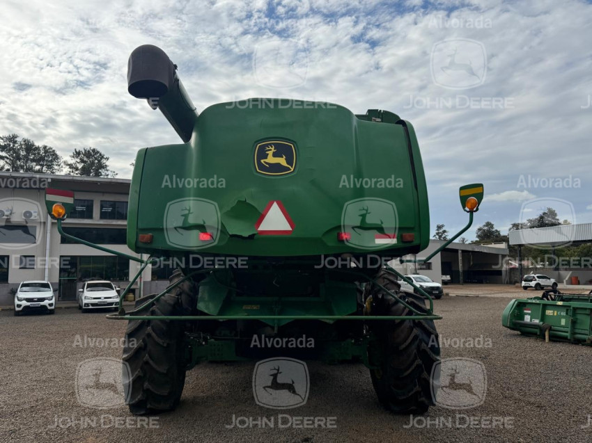 SBO_00025 - Colheitadeira mod. 9570 / Plataforma 622R / 625F - Ano 20133
