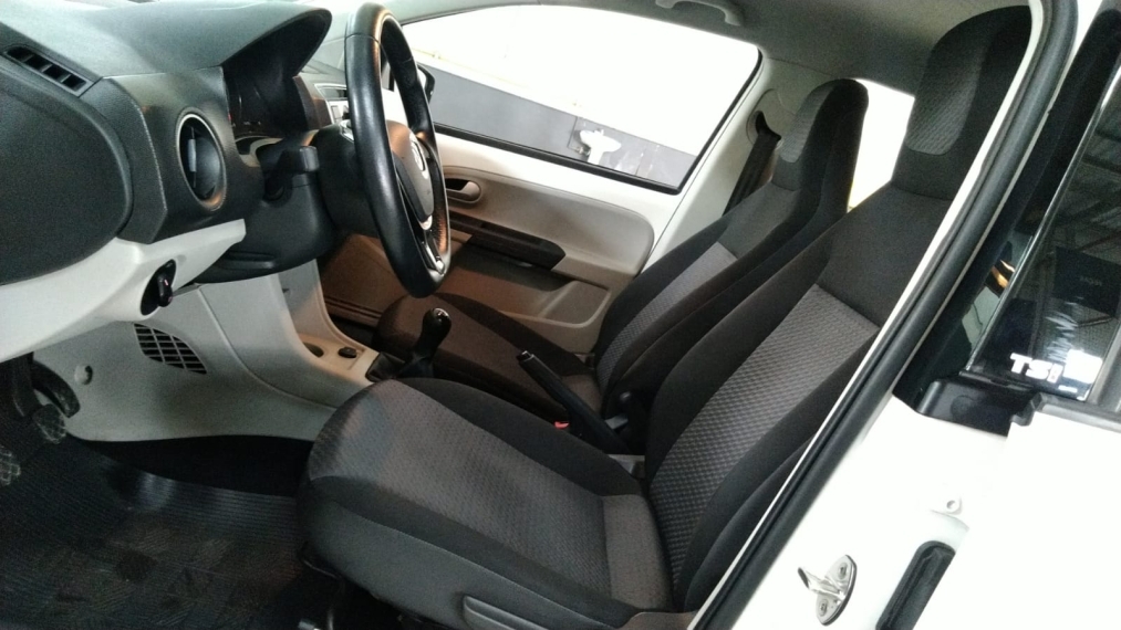 volkswagen up 1.0 tsi move 12v flex 4p manual 2018