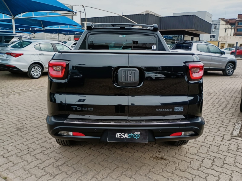 fiat toro 1.3 turbo 270 flex volcano at6 1.8 5p automatico 2025