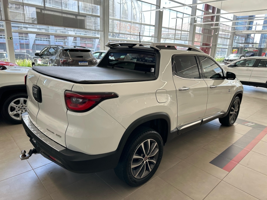 fiat toro 2.0 16v turbo diesel volcano 4wd at9 2021