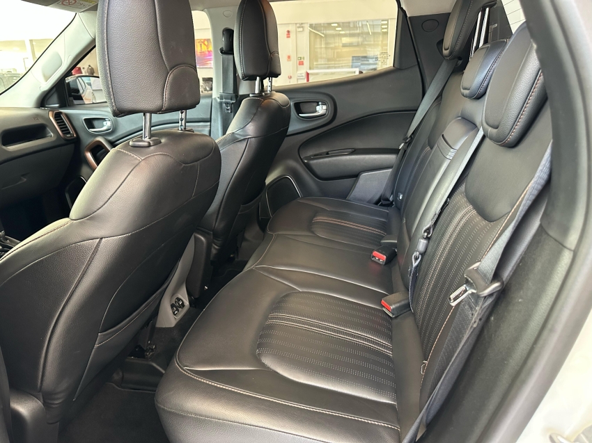 fiat toro 2.0 16v turbo diesel volcano 4wd at9 2021