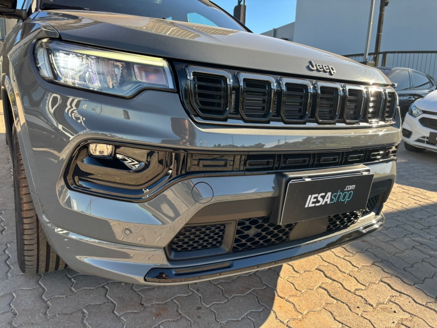 jeep compass 2.0 hurricane 4 turbo gasolina blackhawk at9 4p automatico 2025