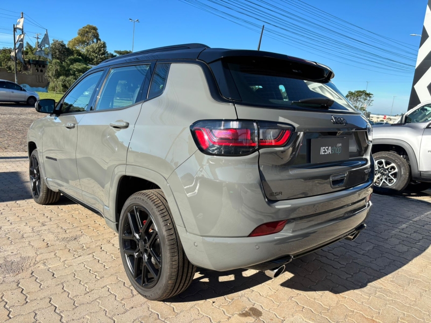 jeep compass 2.0 hurricane 4 turbo gasolina blackhawk at9 4p automatico 2025