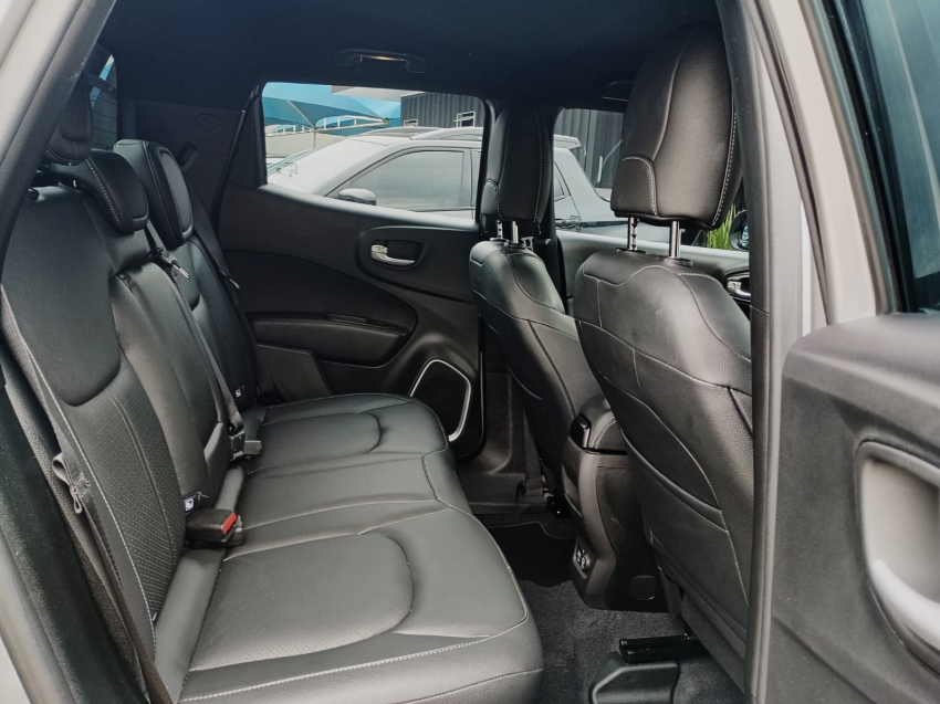 fiat toro 1.3 turbo 270 flex volcano at6 4p automatico 2024