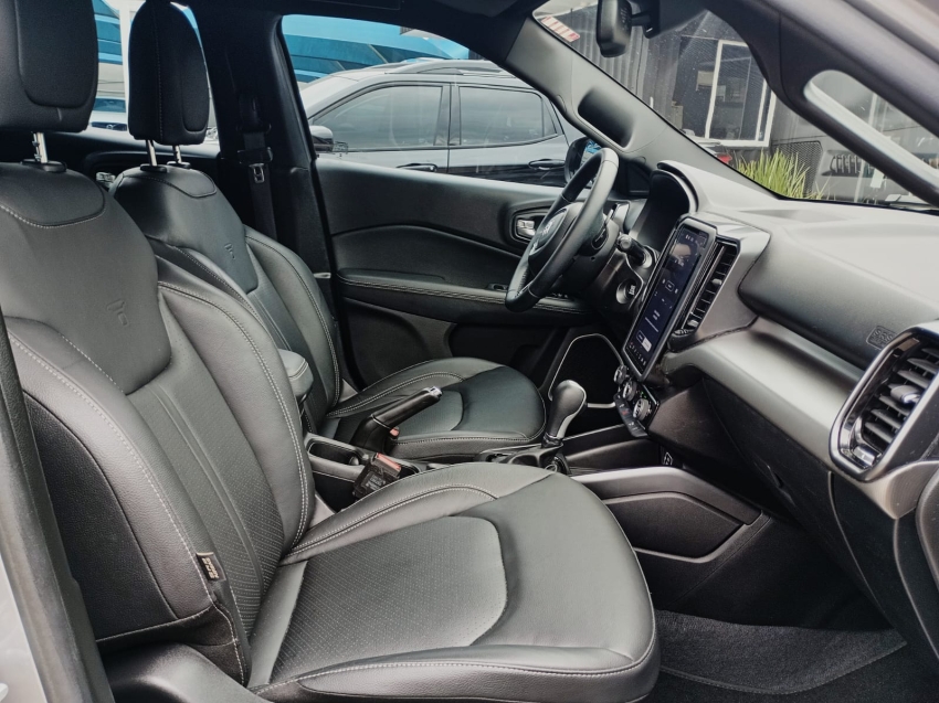 fiat toro 1.3 turbo 270 flex volcano at6 4p automatico 2024