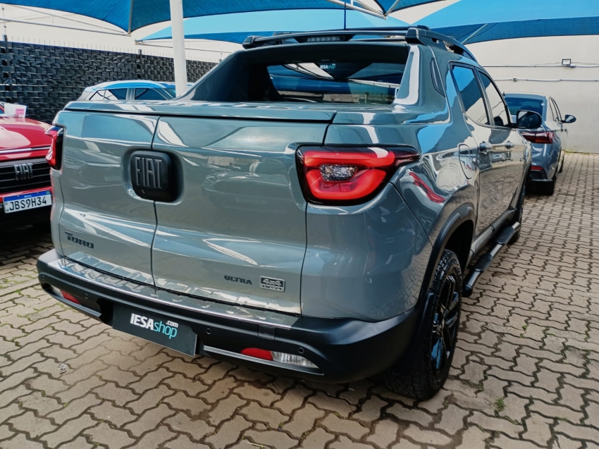 fiat toro 2.0 16v turbo diesel ultra 4wd at9 4p automatico 2023