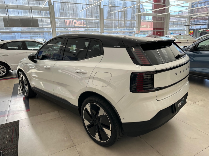 ex30 e60 ultra eletrico